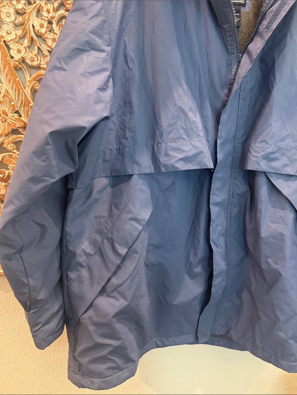 Lands’ End Men’s Hooded Rain Jacket Blue Medium-Lightweight Waterproof NWOT - Picture 4 of 15